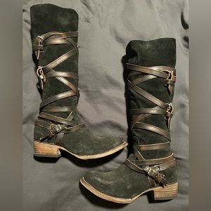 Freebirds by Stephen Garett Black Suede Boots